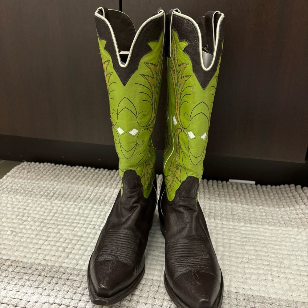 Nokona brown and green snip toe cowgirl boots